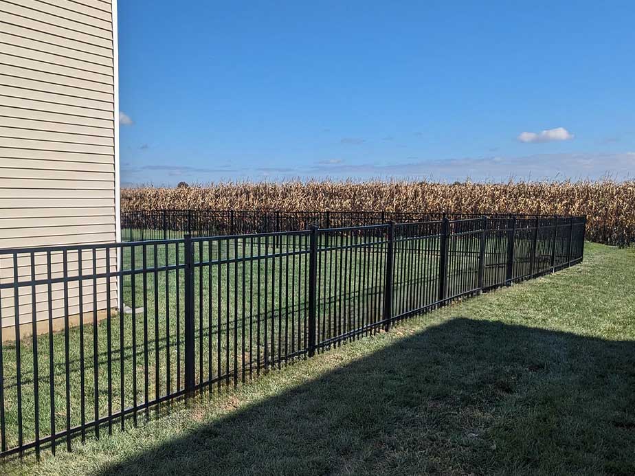 Aluminum Fence Contractor in Fort Wayne IN