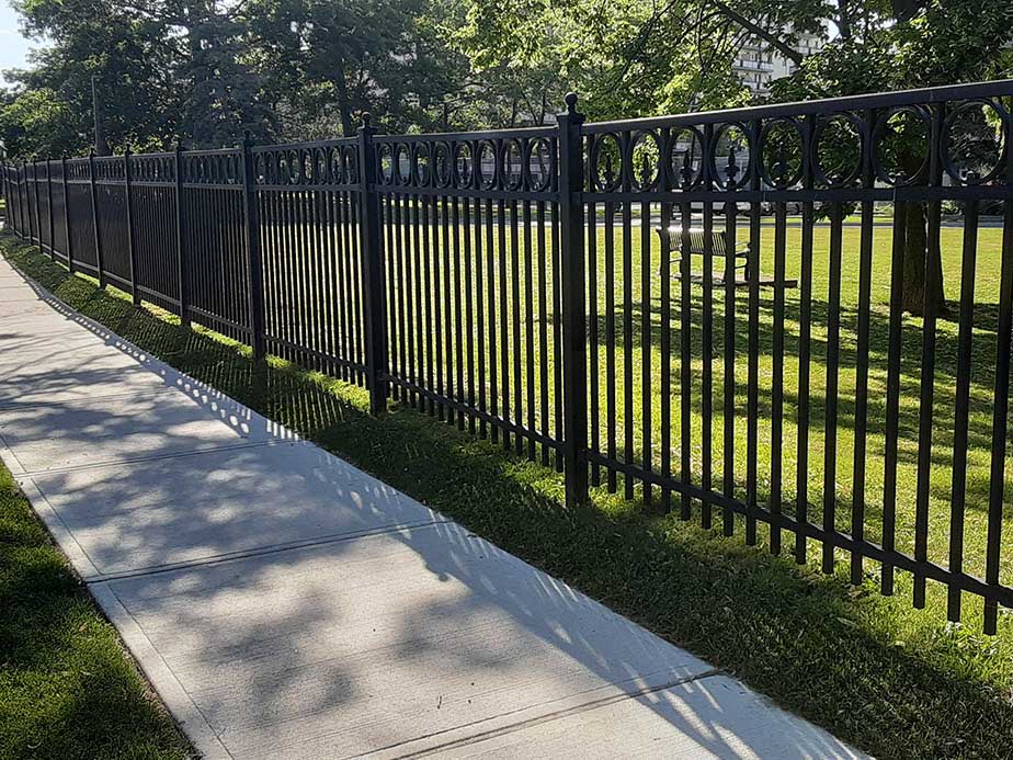 Commercial Fence Contractor in Fort Wayne IN