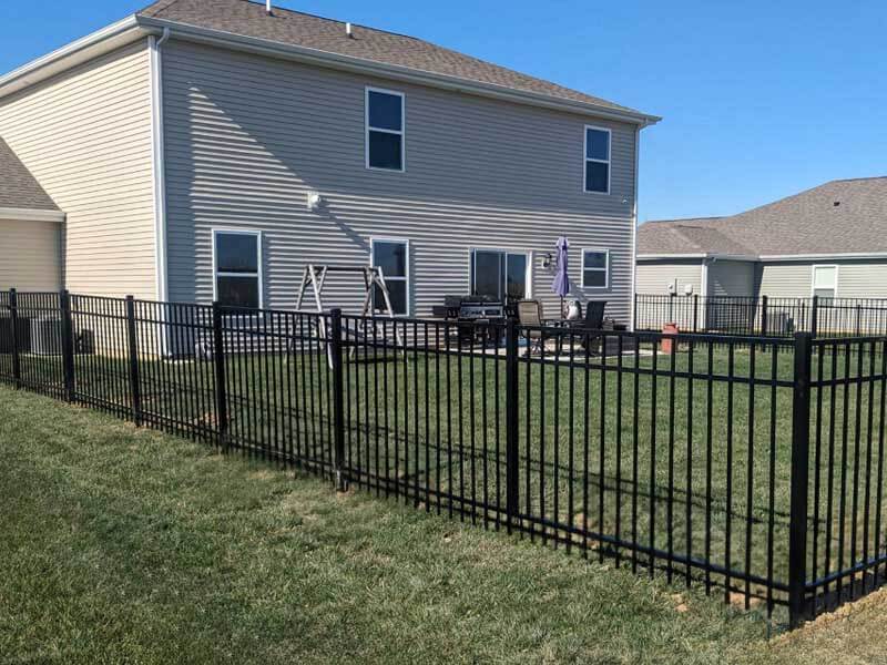 Aluminum fence contractor in Fort Wayne IN